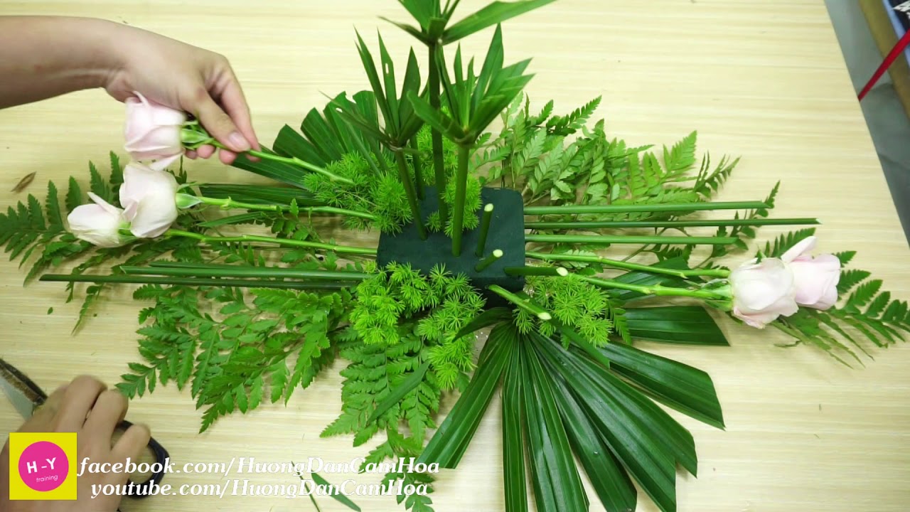 Hướng dẫn cắm hoa để bàn tiệc hoa hồng hiện đại| Hoa shop 78