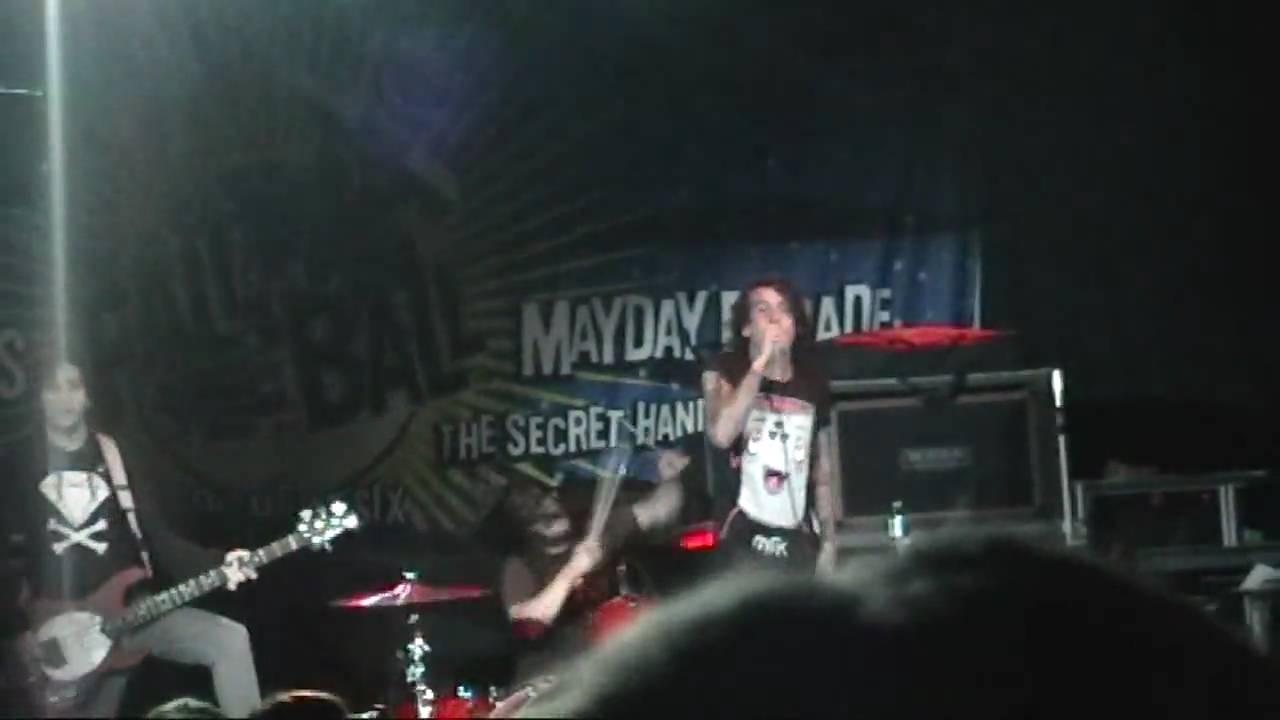 The Secret Handshake - Too Young [Live] - AP Tour: Fall Ball