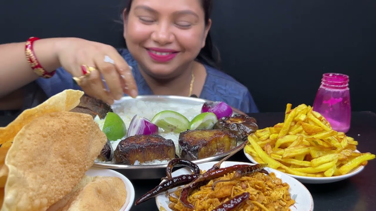 Bigbites, Eating Panta Vat,(Water Rice ) With, alu vaja, Papad, Begun vaja, Chanachur।Massiveeating