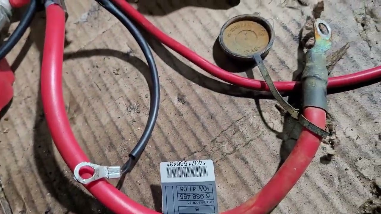 BMW 2007 328i No Start issue Part 1, preliminary  diagnose and battery cables replacement