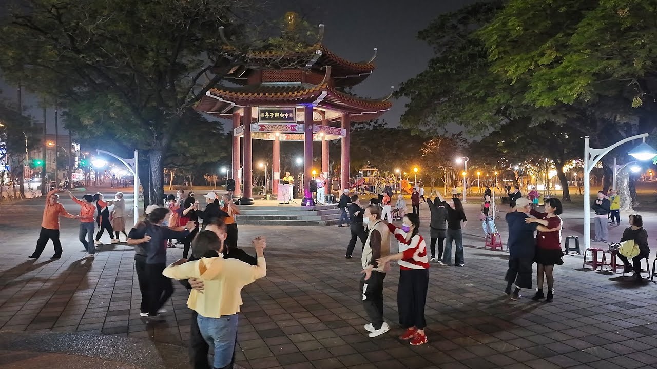 #屏東千禧公園 #管弦樂 #orchestra #薩克斯風 #Saxophone #吉他 #Guitar #國標舞 #BallroomDance 隨緣音樂發展研究會 2025-12-17(三)