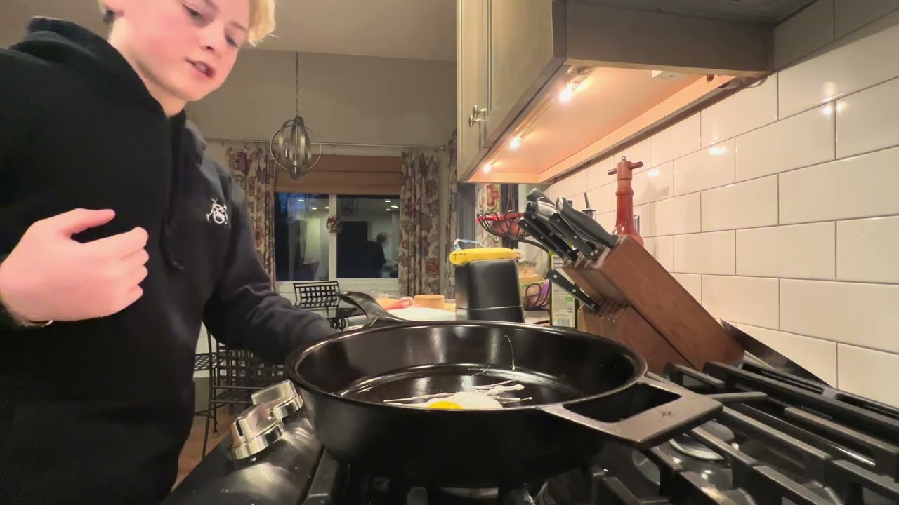 How to make upside down sunny side up eggs 