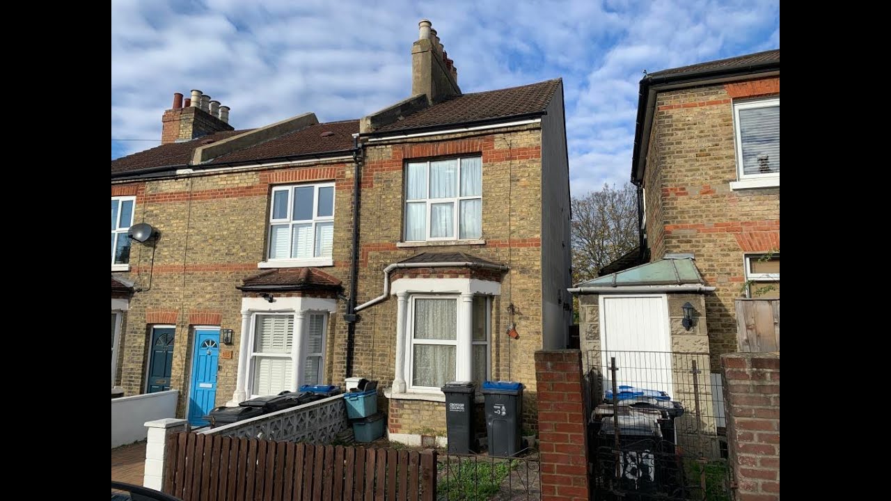 187 Livingstone Road, Thornton Heath, Surrey - June Auction