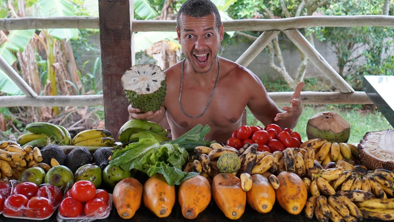 WHAT I EAT IN A DAY AS A RAW FOOD NUTRITIONIST FRUGIVORE