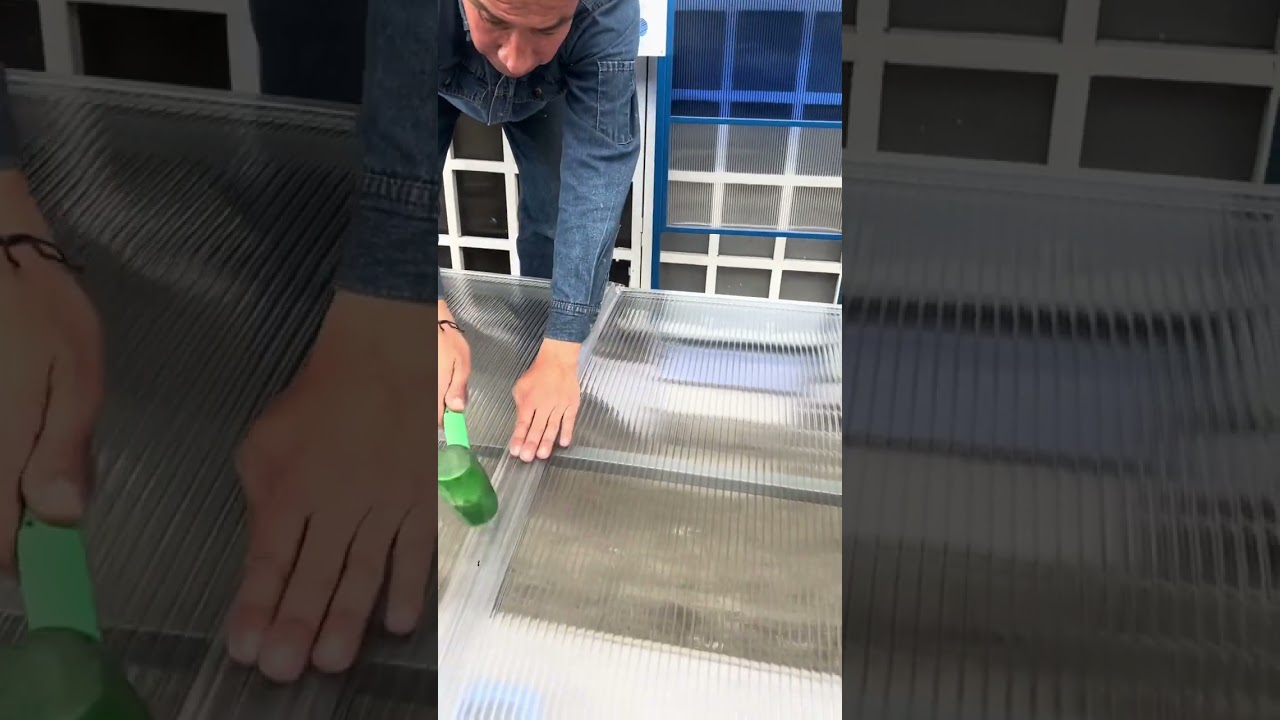 C&oacute;mo instalar l&aacute;minas de Policarbonato Alveolar