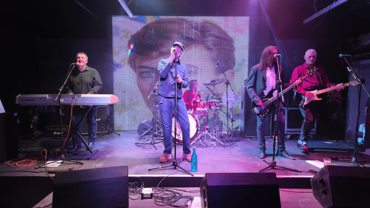 Peter Yates with The Rhythm Junkies at Studio 5 live Groovy Happening for David Bowies Birthday..