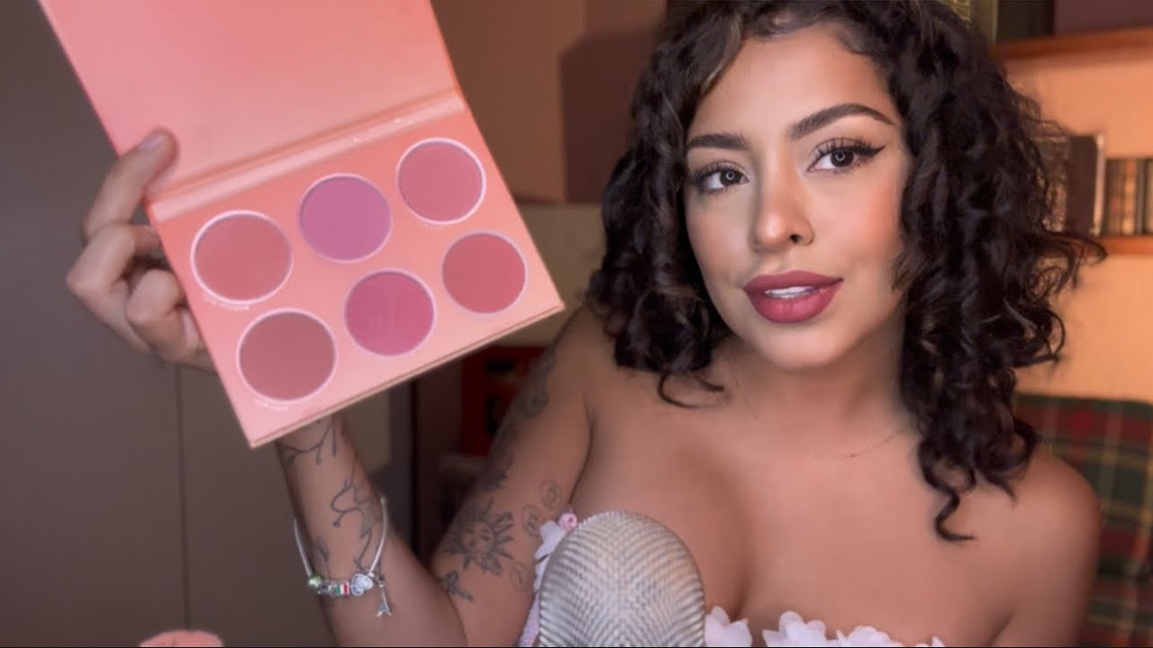 ASMR / ROLEPLAY TE MAQUILLO + extra mouth sounds ❤️