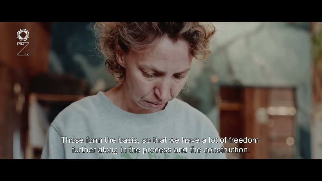 Scenographer Amber Vandenhoeck talks about how the set for Die Dreigroschenoper is created