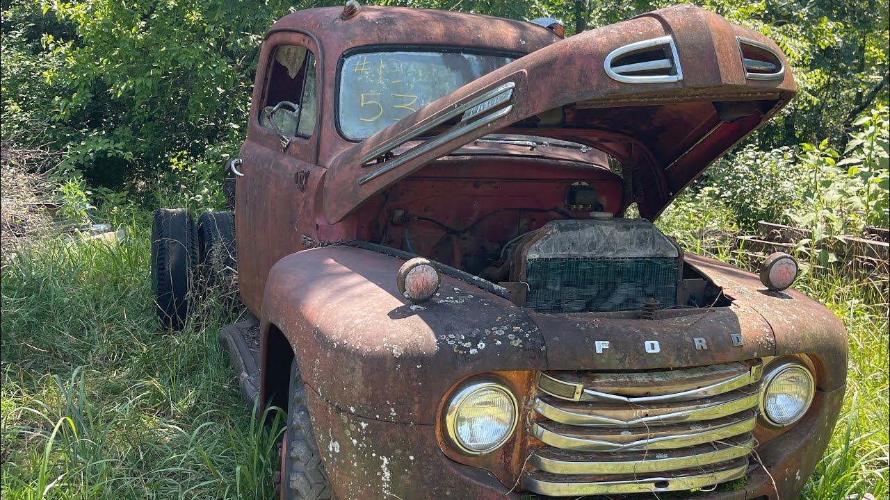 Будет ли он работать спустя 56 лет? Грузовик Ford Flathead V8 1948 года.