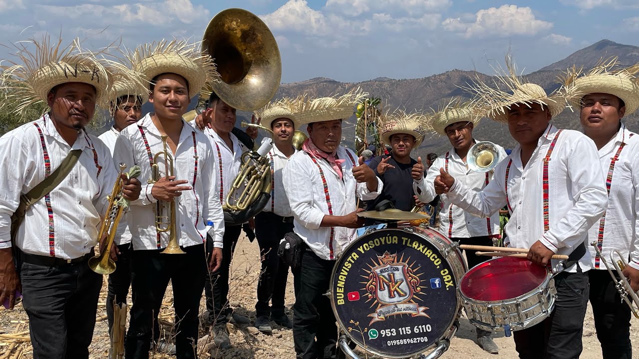 CON ESTA CHILENA HASTA DAN GANAS DE BAILAR Montaña alta de Guerrero