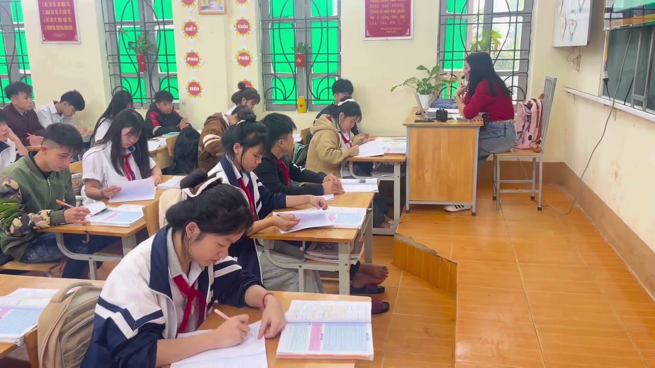 BAN TIN DAU NAM BÍNH NGỌ