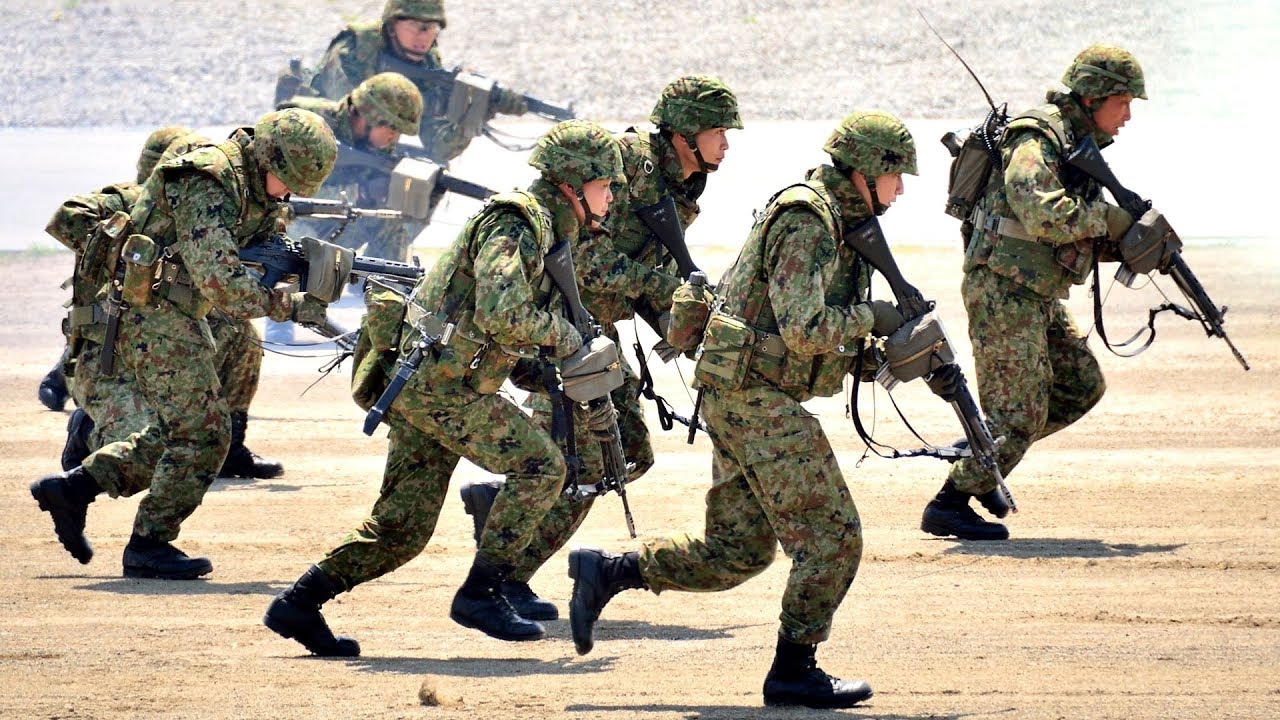 【普通科連隊の戦闘】陸上自衛隊 高田駐屯地 創設68周年 模擬戦闘訓練（第2普通科連隊等）89式小銃＆MINIMI Japan's Army Exercise 2018 Type 89 UH-60JA