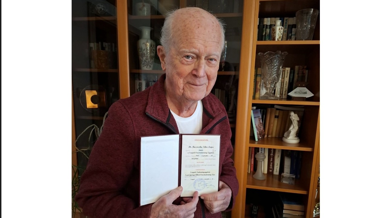 Vasdiplomát kapott Dr.  Ruzsicska Tibor szülész-nőgyógyász főorvos.