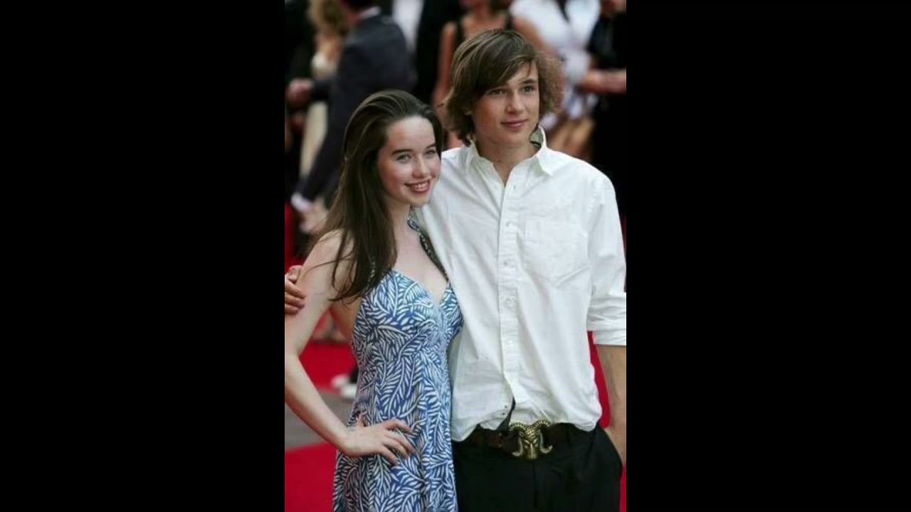 William Moseley and Anna Popplewell