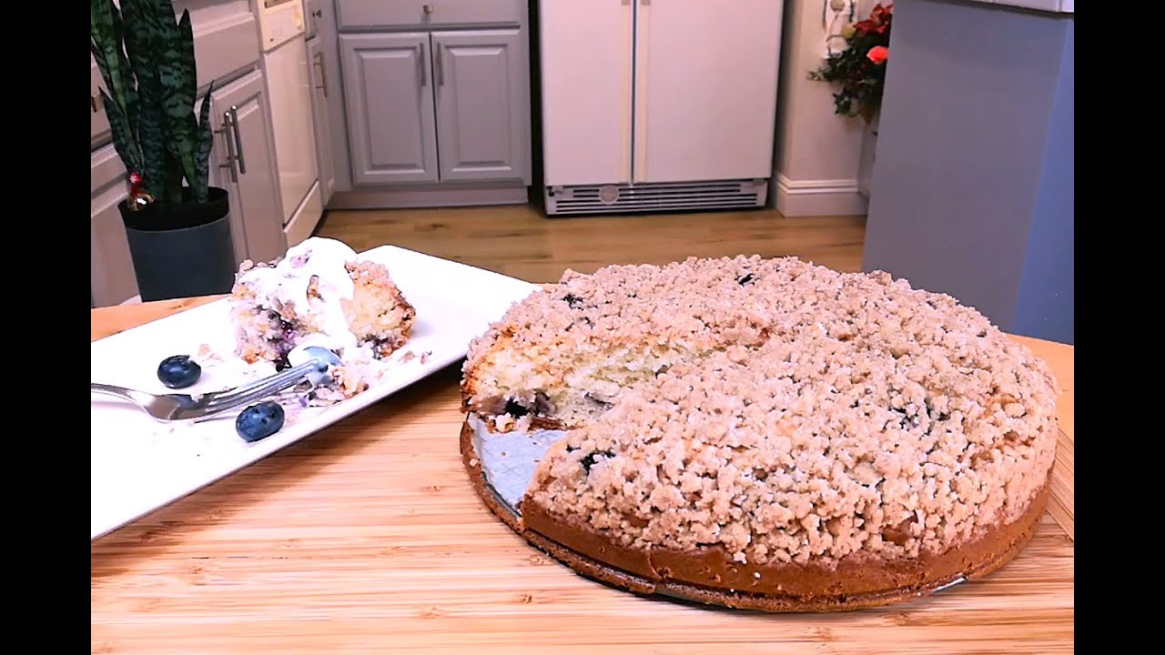 Light and moist with delicious texture | Blueberry crumble cake recipe!