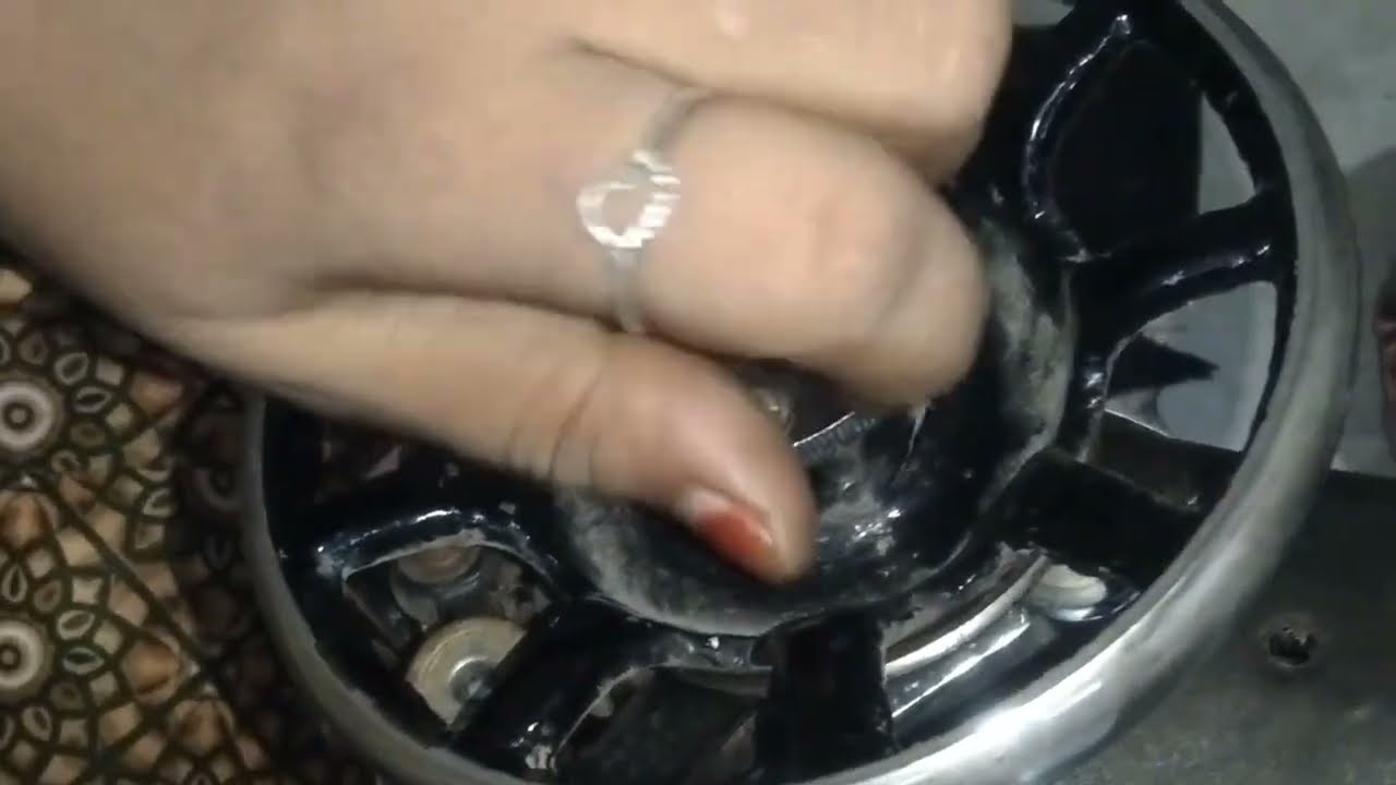 সেলাই মেশিন এর হেন্ড উইল সারানোর সহজ উপায় / Sewing machine hand wheel repairing