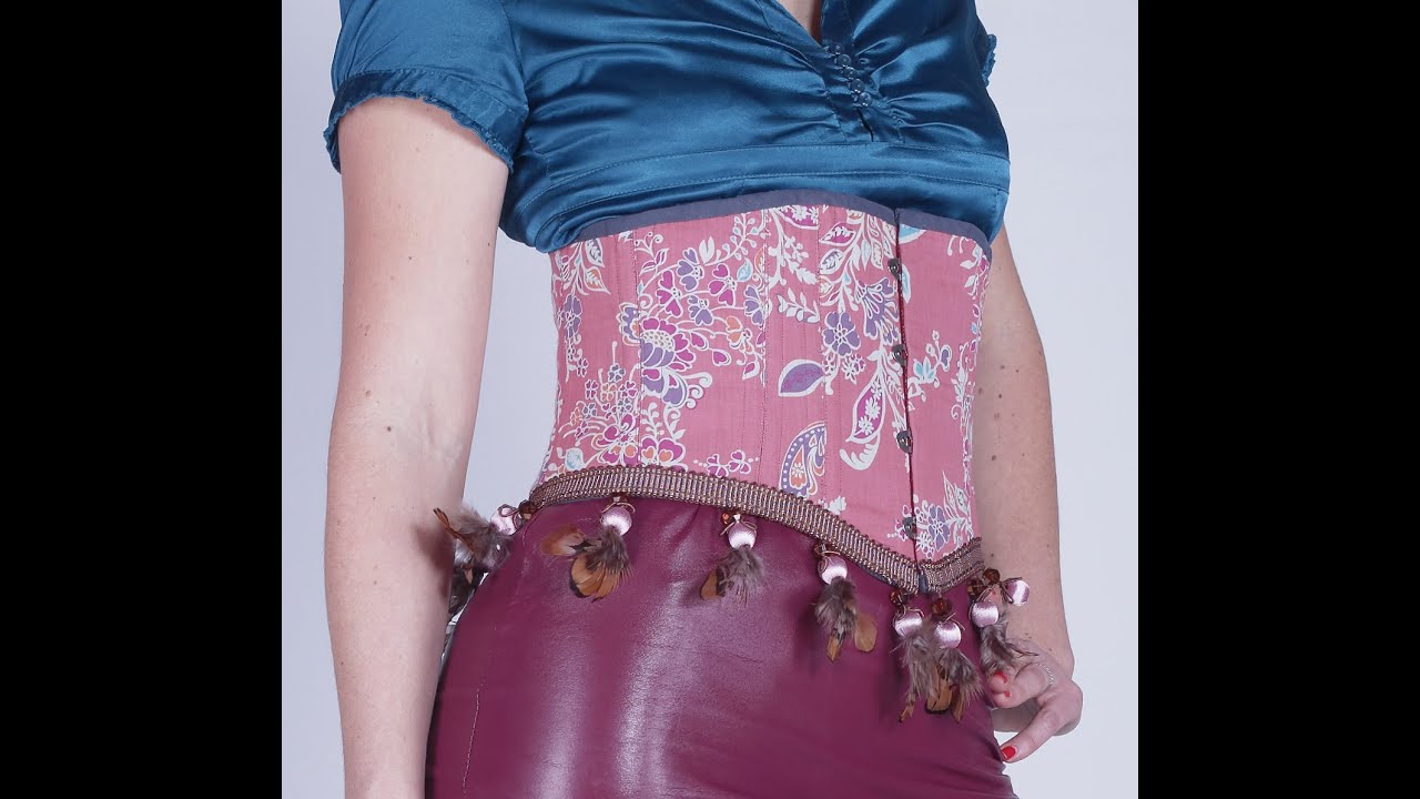 Corsets Marie-Jeanne Beaujouan - EPISODE 2 : Le serre-taille rose
