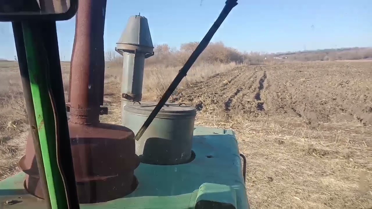 Т 150 пашет.