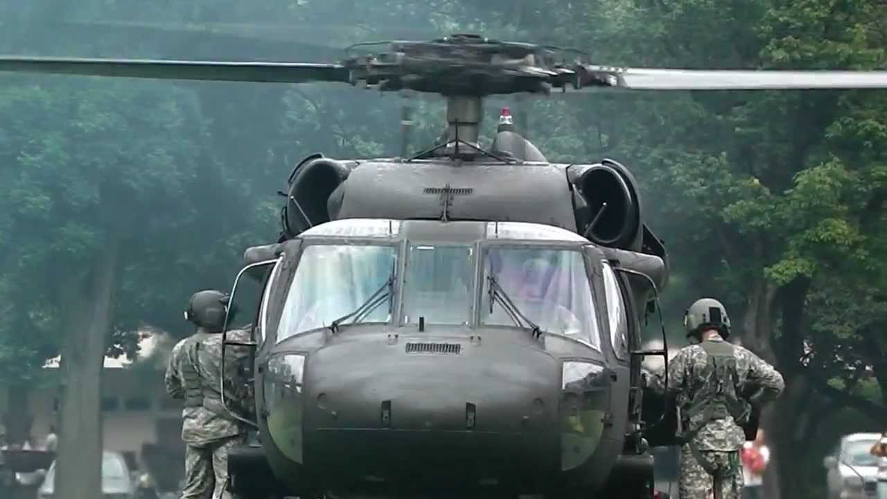 米軍ヘリコプターの離陸シーン