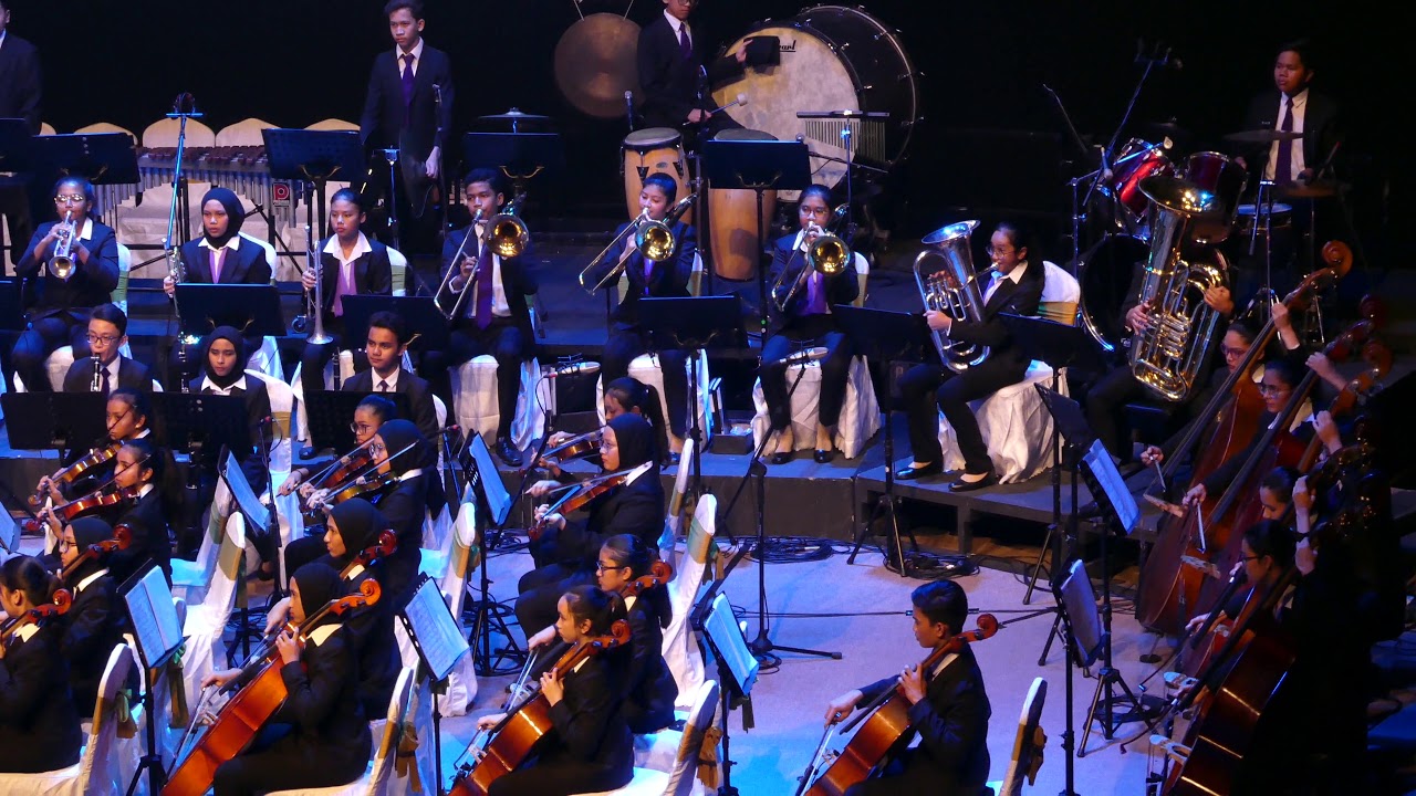 KYS Orchestra Concert 2018 03: 1812 Overture