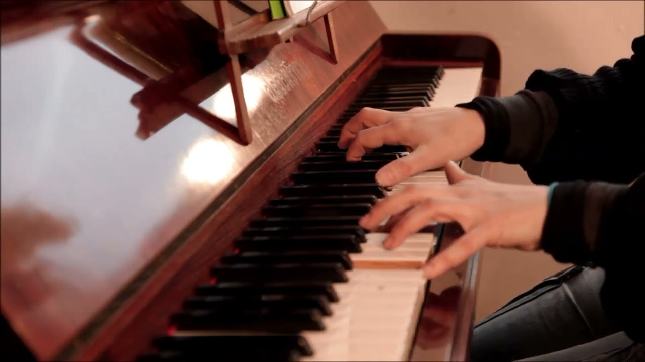 Piano Comparison: Listen to Debussy Arabesque on a Bechstein model 8 Upright  Piano