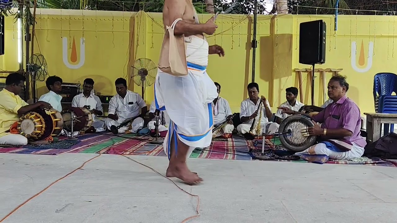 20:2:2026 அன்று வடக்கு பட்டு வரதராஜ பெருமாள் கோவிலில் கும்பாபிஷேகம் மற்றும் பூ பல்லக்கு வாசித்தது 