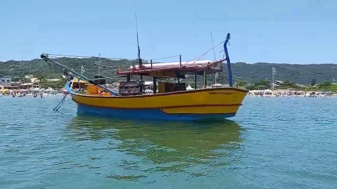 como é que lindo a praia da pinheira de baixo