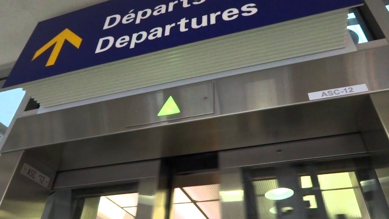 Montgomery KONE Hydraulic elevator @ Montréal Trudeau Airport, QB, Canada.