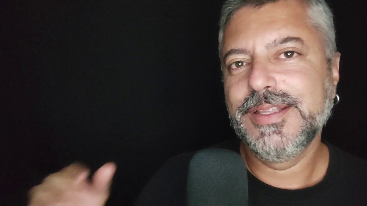 ASMR ME APRESENTANDO para vocês, sussurros e voz suave ( Binaural ) Português