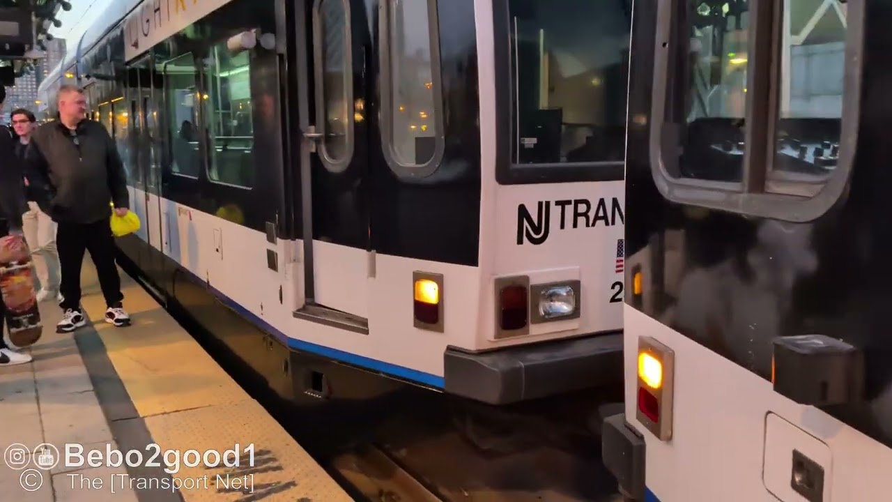 In Service Train Breaks Down - NJ Transit HBLR Light Rail