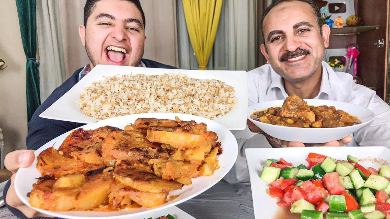 تحدى اتنين ضد تلاته على طبيخ مصرى فارس وابراهيم ضدحسن وحسنى وحسنين😄