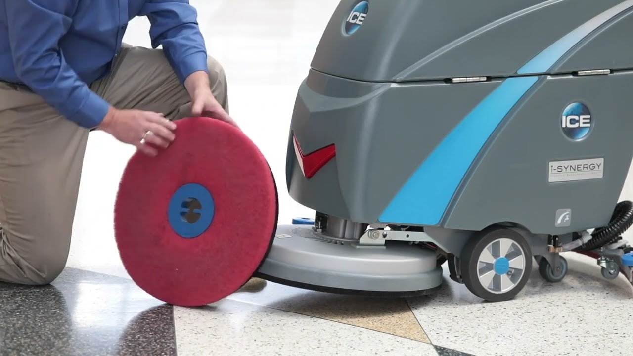 Spanish Version: How to Remove the Pad Driver on i20NBTL+ Walk-Behind Scrubber