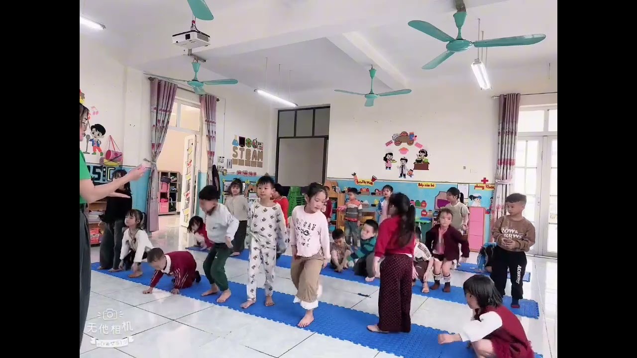 hđ lam quen l,m,n