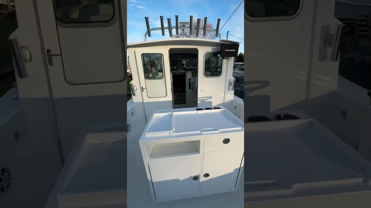 2024 Parker 2520 Pilot House