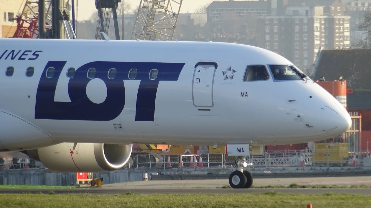 ✈ LOT Polish Airlines Embraer 190 Pilot Training at London City Airport!