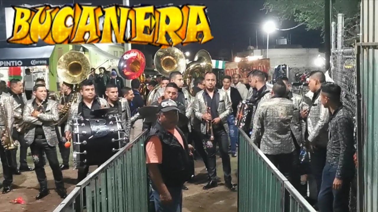 BANDA BUCANERA sorprende a los asistentes al entrar así - Encuentro Muertero 2019 -  Nazareno Etla