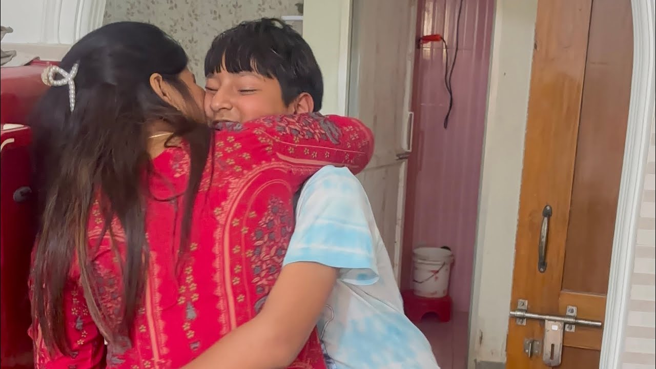 Aaj ghar mai bani hai chhap ki sabji