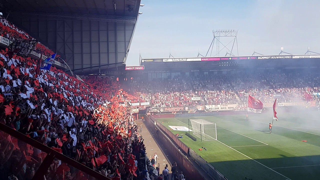 Sfeeractie + vuurwerk FC Twente - Jong AZ