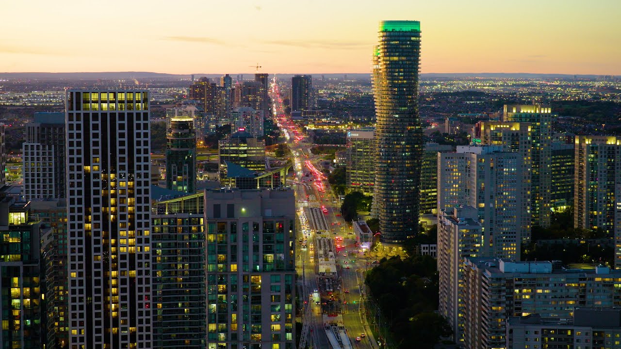 Canada's Best Drone Pilot films Mississauga's Skyline on a $40,000 Cinema Drone in 8K #djiinspire3