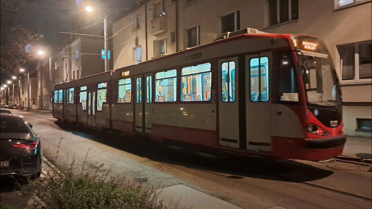 Düwag N8C-MF01 #1127 (5 - Nowy Port Oliwska) [GAiT]