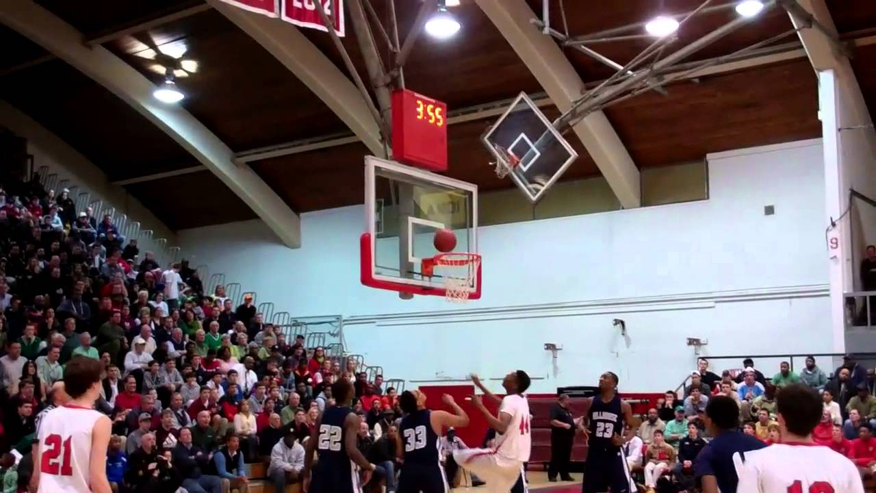 Fairfield Prep Basketball rolls over Hillhouse 71-47 in State Quarterfinal