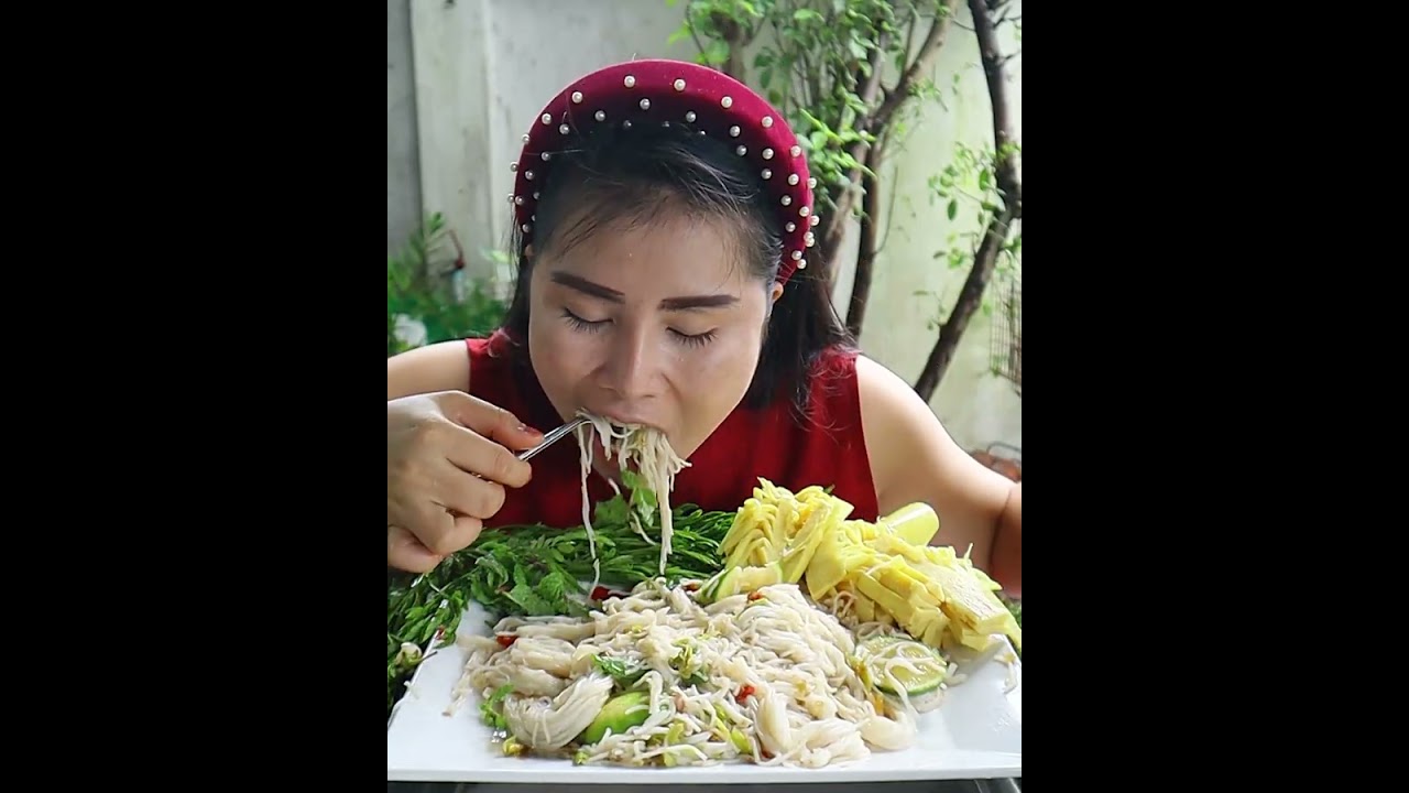 ตำซั่วขนมจีนนัวๆจ้ายามเที่ยง | แพทตี้ กินแบบสไตล์บ้านๆ