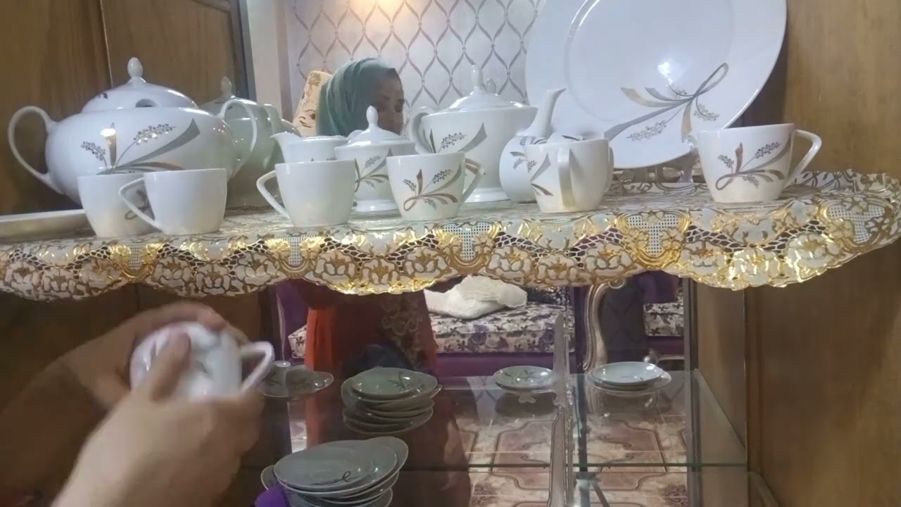 بيتكلف الالفات وملوش لزمه ارحمه من في الارض يرحمكم من في السماء