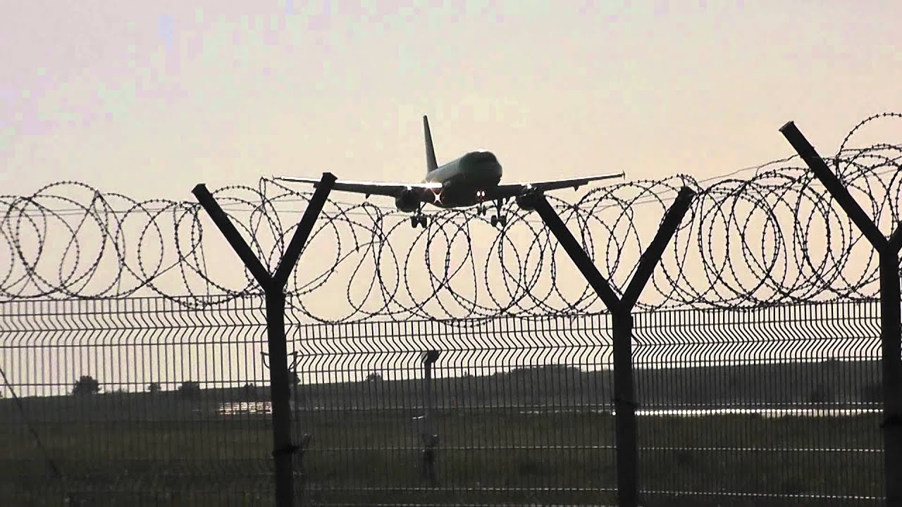 S7 Airbus A319 landing @ Kiv (Chisinau, Moldova)