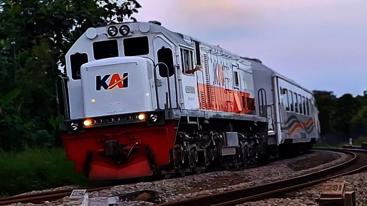Close Up Train Hunting | Fast Trains Passing Rural Area