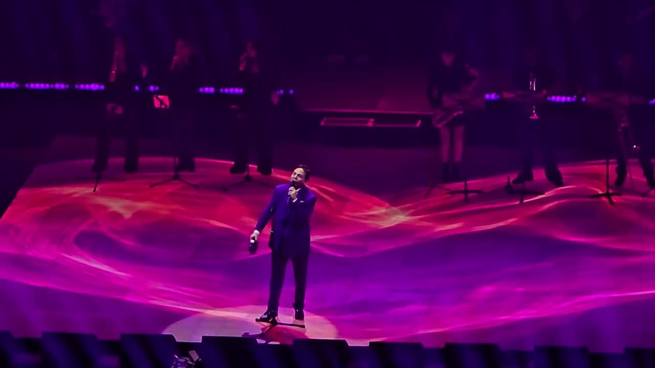 Cristian Castro - It's a Heartache @CristianCastroOficial 