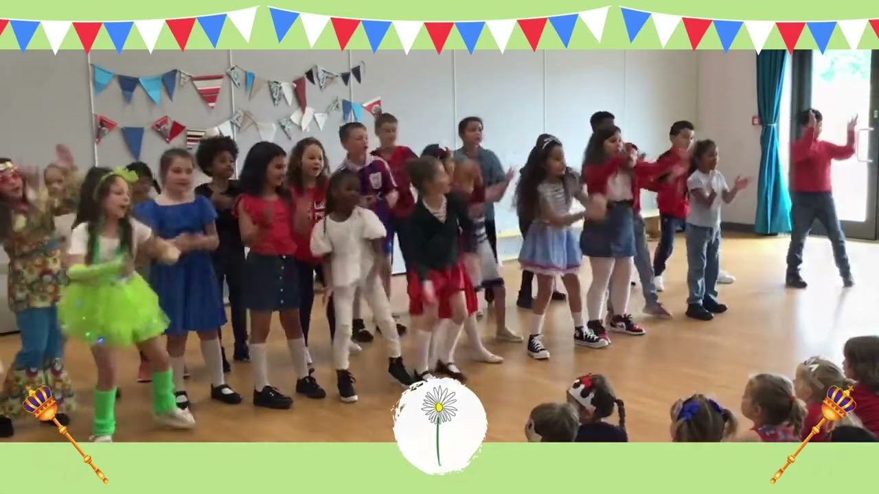 Hampton Lakes Coronation Festival