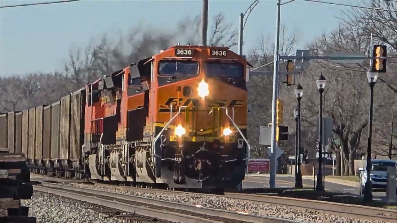 [4K] SUPER-SIZED TRAINS: ARE THEY SAVING THE RRs $$$ OR JUST HOGGING THE MAINLINES🤔🤔?