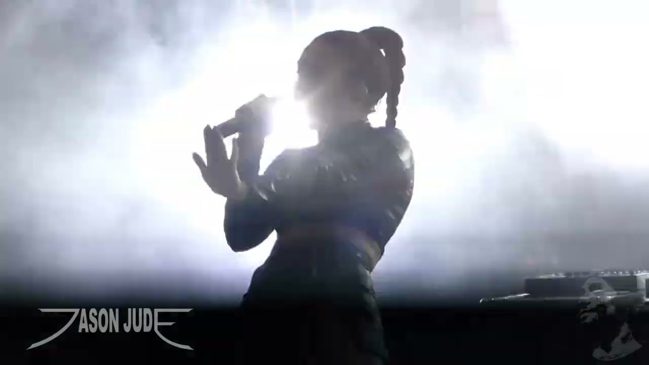 Charli XCX + SOPHIE - Burn Rubber [HD] LIVE SXSW 3/18/16