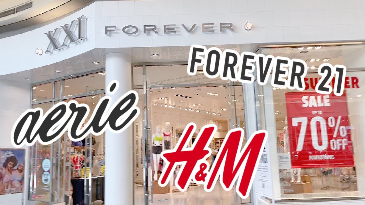 Teen Shopping at the Mall Aerie, H&M, Forever 21